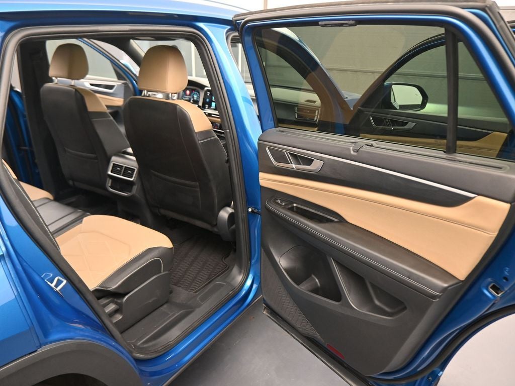 2024 Volkswagen Atlas Cross Sport 2.0T SE w/Technology