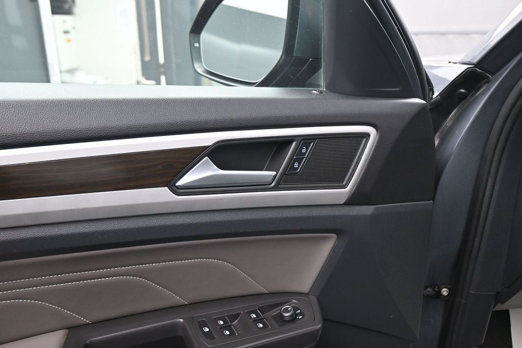 2022 Volkswagen Atlas 2.0T SE w/Technology