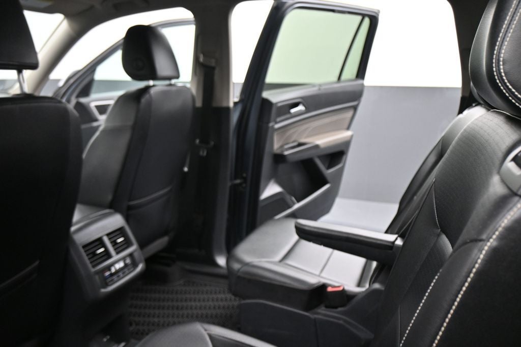 2022 Volkswagen Atlas 2.0T SE w/Technology