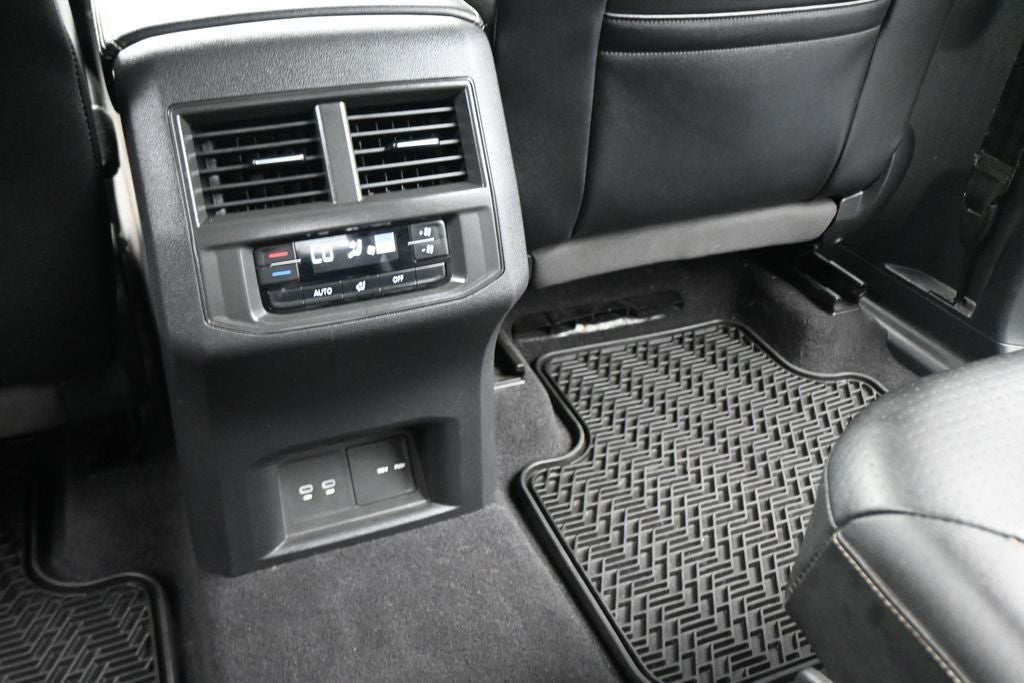 2022 Volkswagen Atlas 2.0T SE w/Technology