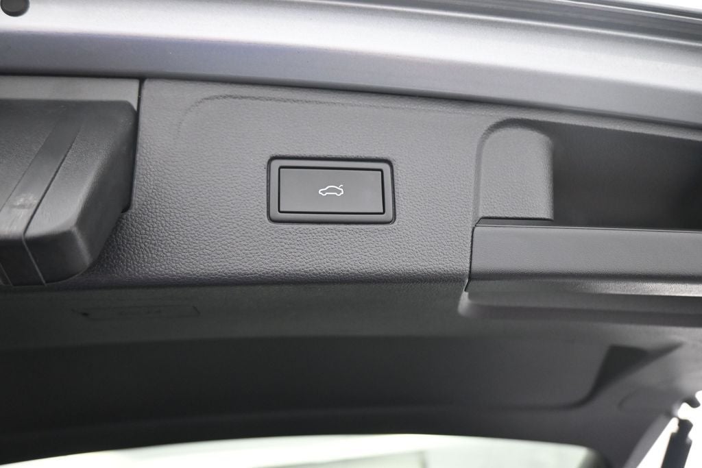 2023 Volkswagen Atlas 2.0T SE w/Technology