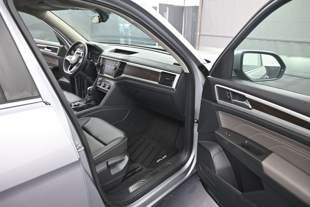 2023 Volkswagen Atlas 2.0T SE w/Technology