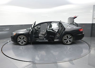 2022 Volkswagen Passat 2.0T SE