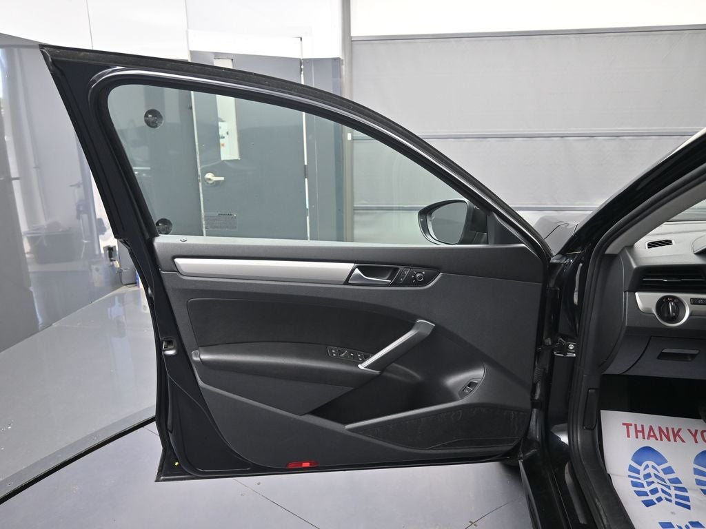 2022 Volkswagen Passat 2.0T SE