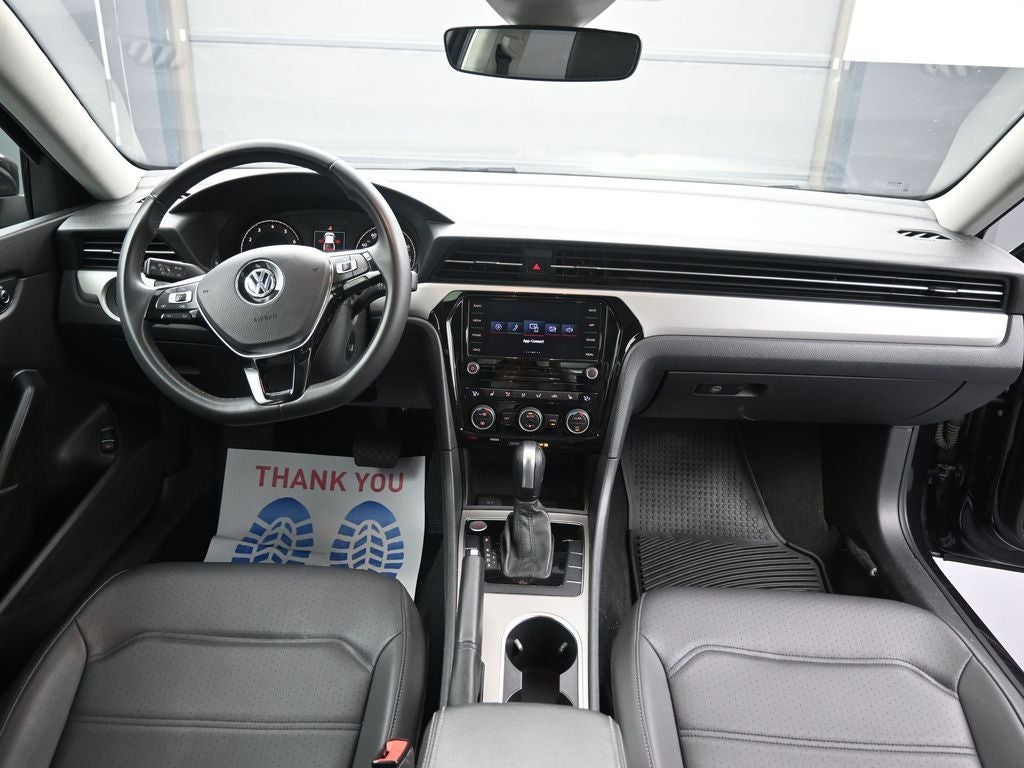 2022 Volkswagen Passat 2.0T SE