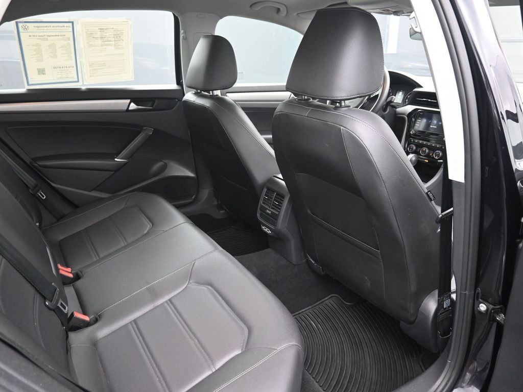 2022 Volkswagen Passat 2.0T SE