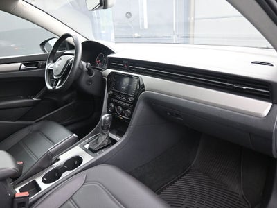 2022 Volkswagen Passat 2.0T SE