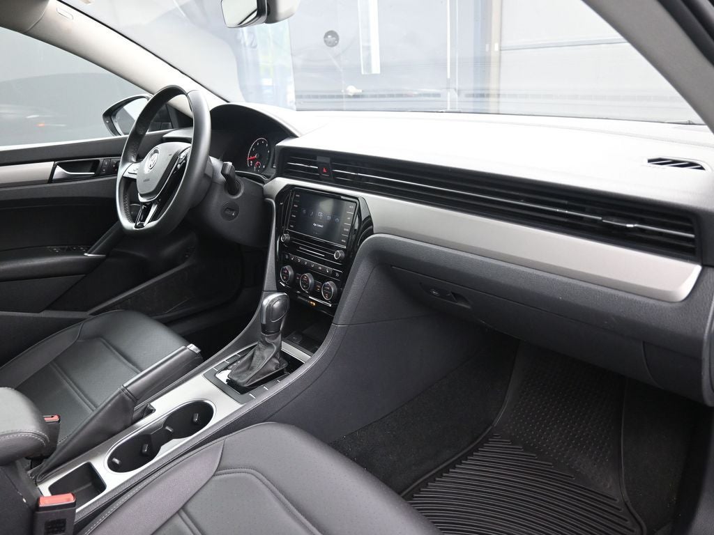 2022 Volkswagen Passat 2.0T SE