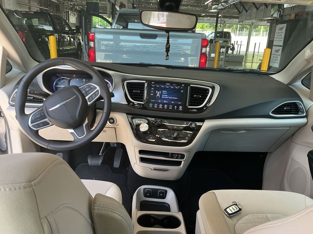 2018 Chrysler Pacifica Hybrid Touring Plus