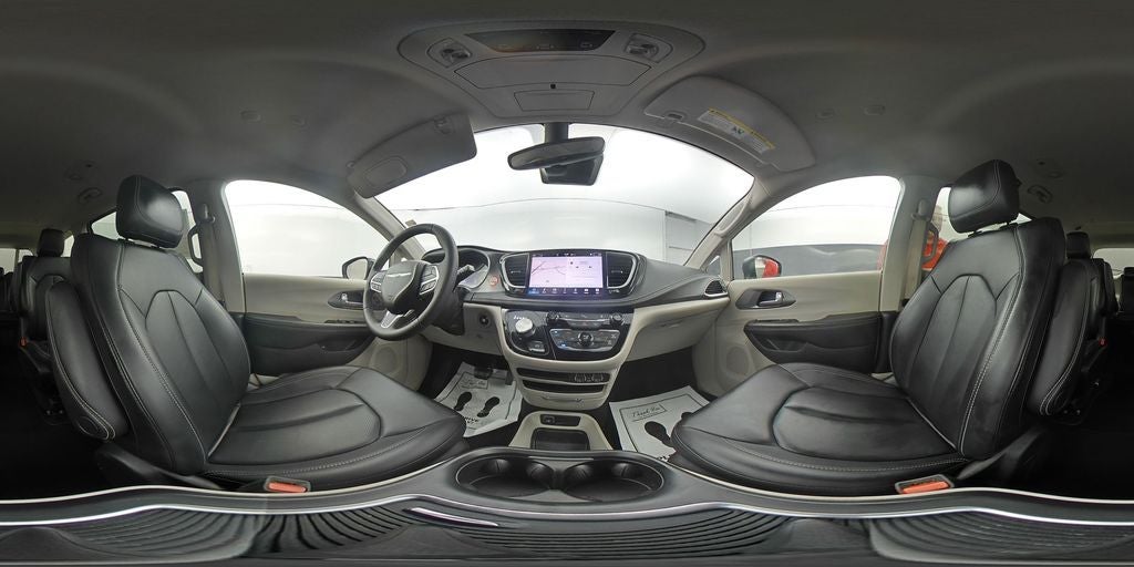 2024 Chrysler Pacifica Hybrid Select