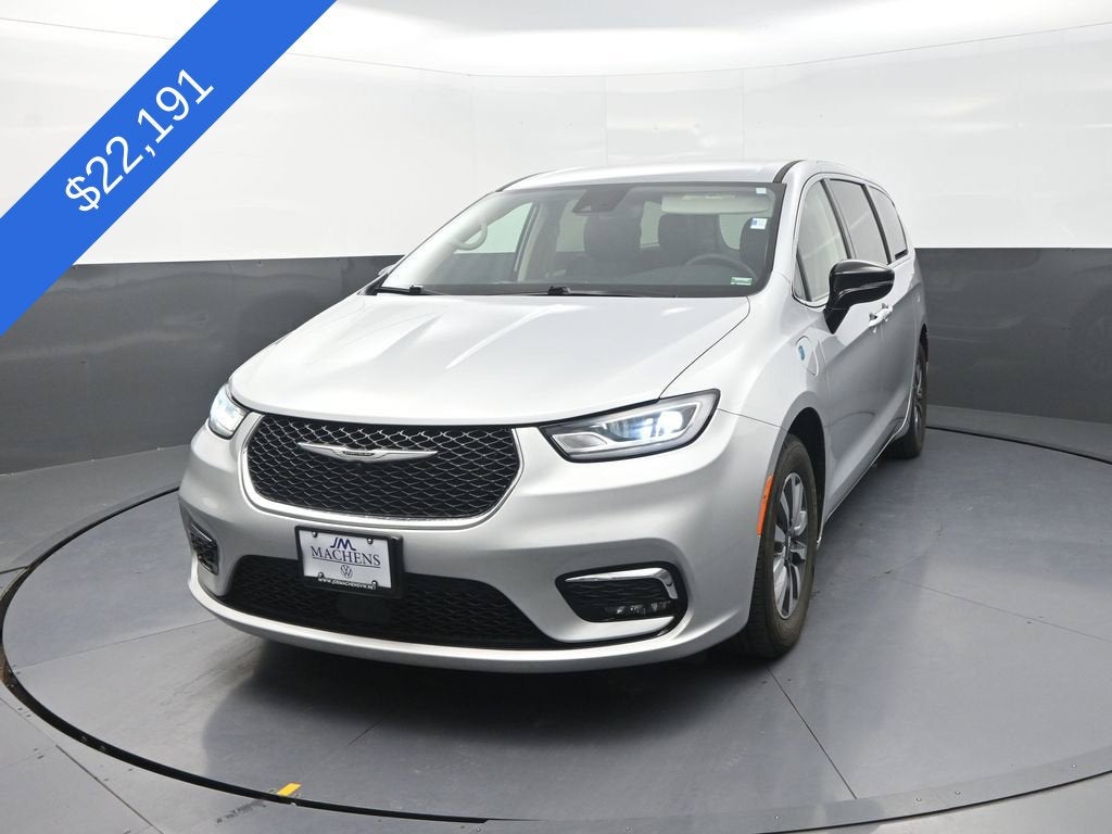 2024 Chrysler Pacifica Hybrid Select