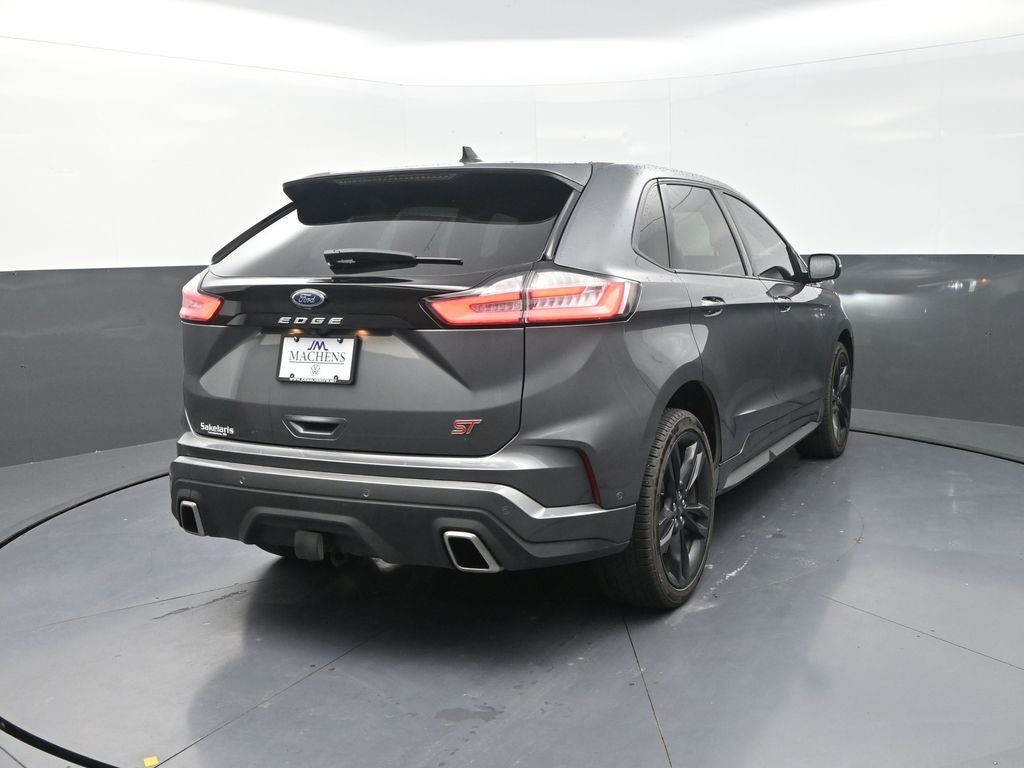 2022 Ford Edge ST