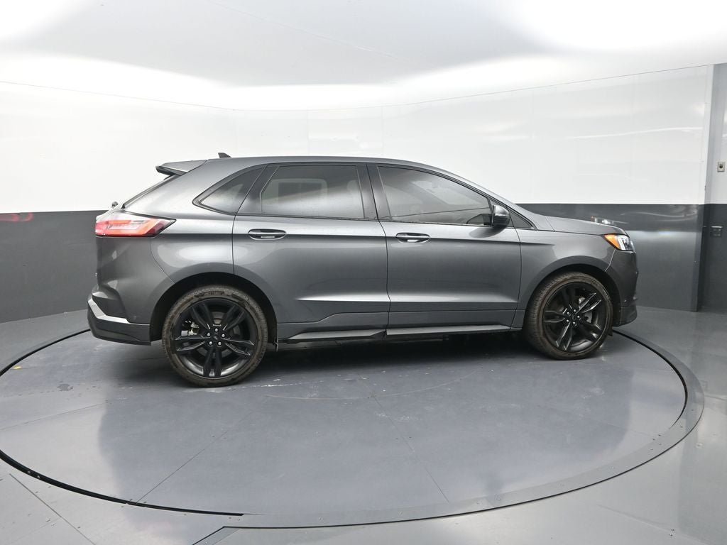 2022 Ford Edge ST