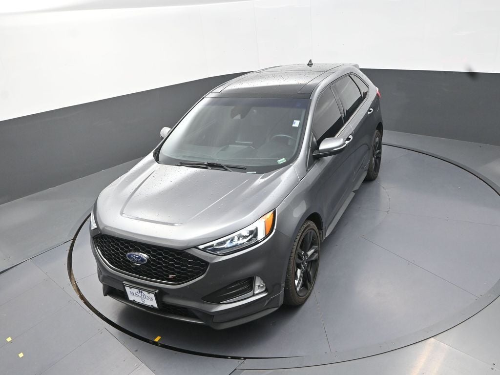 2022 Ford Edge ST