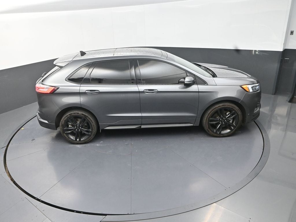 2022 Ford Edge ST
