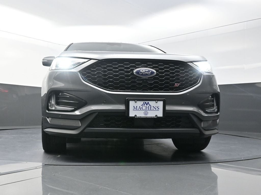 2022 Ford Edge ST