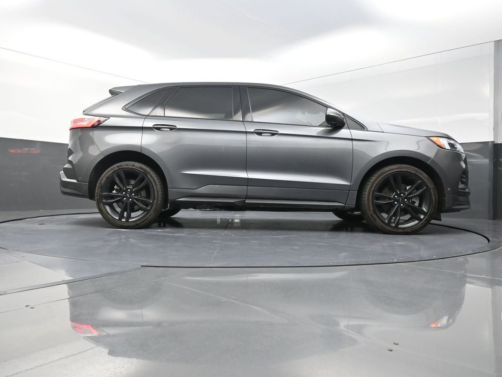 2022 Ford Edge ST