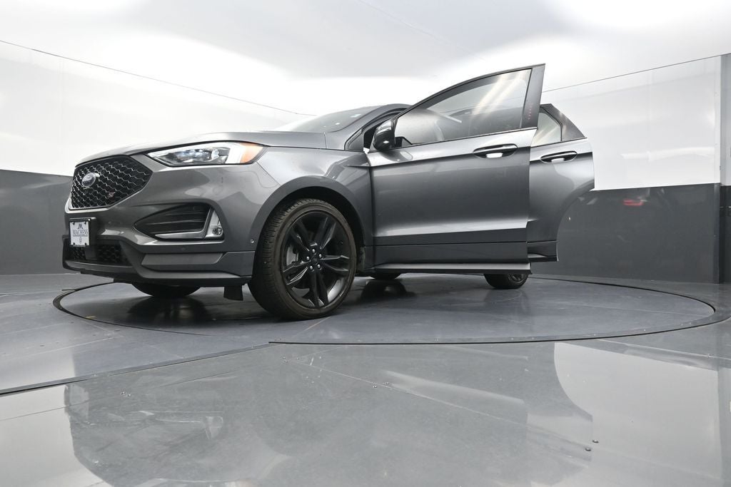 2022 Ford Edge ST