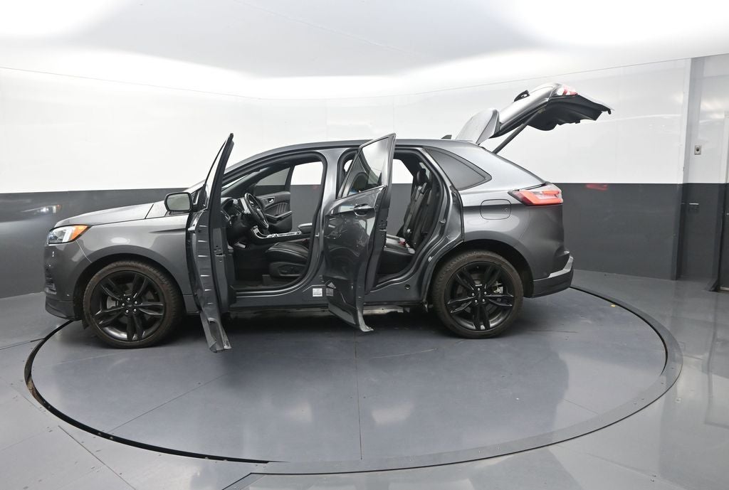 2022 Ford Edge ST