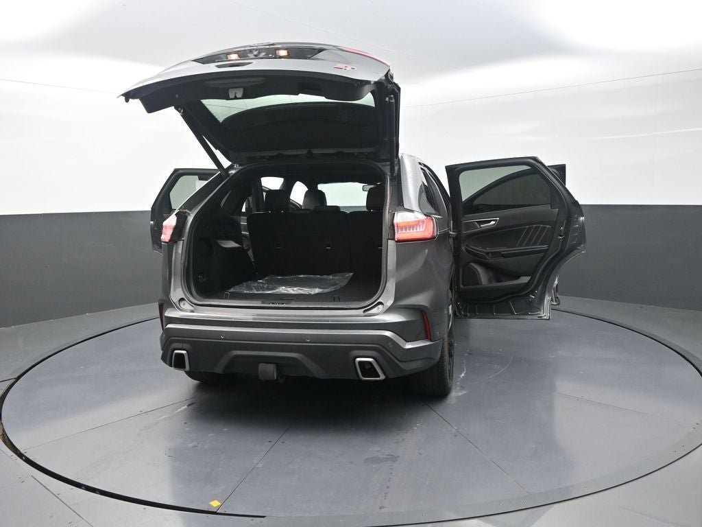 2022 Ford Edge ST