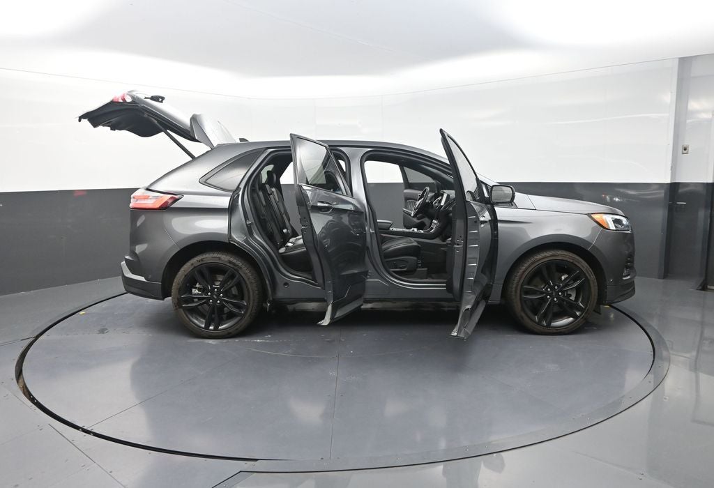 2022 Ford Edge ST