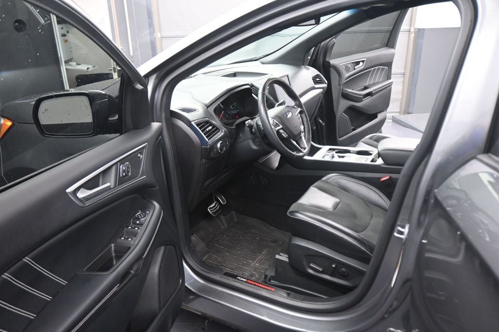 2022 Ford Edge ST
