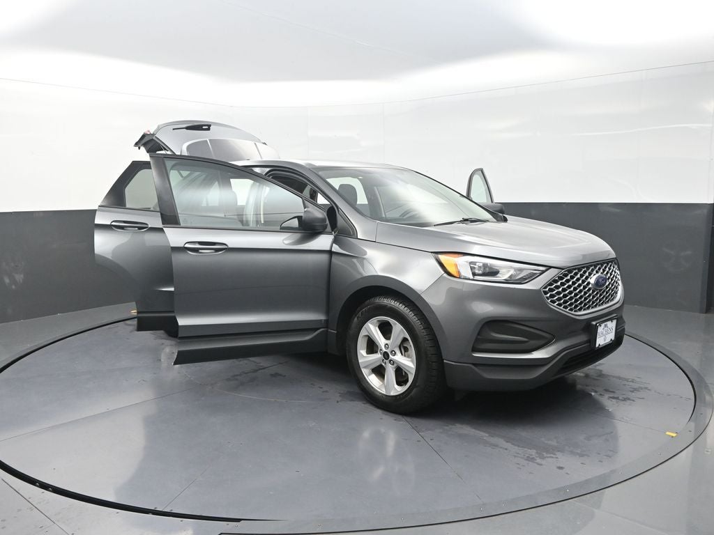 2023 Ford Edge SE