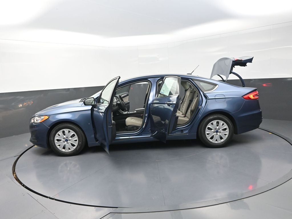 2019 Ford Fusion S