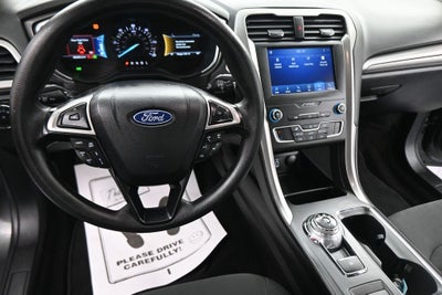 2020 Ford Fusion Hybrid SE