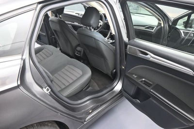 2020 Ford Fusion Hybrid SE