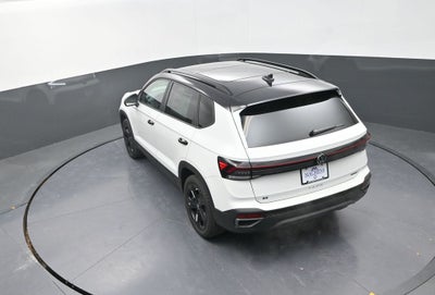 2026 Volkswagen Taos 1.5T SE Black