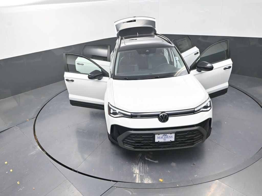 2026 Volkswagen Taos 1.5T SE Black