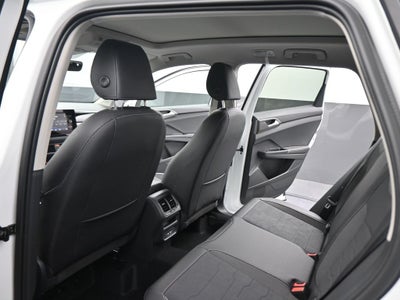 2026 Volkswagen Taos 1.5T SE Black