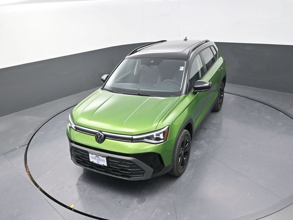 2026 Volkswagen Taos 1.5T SE Black