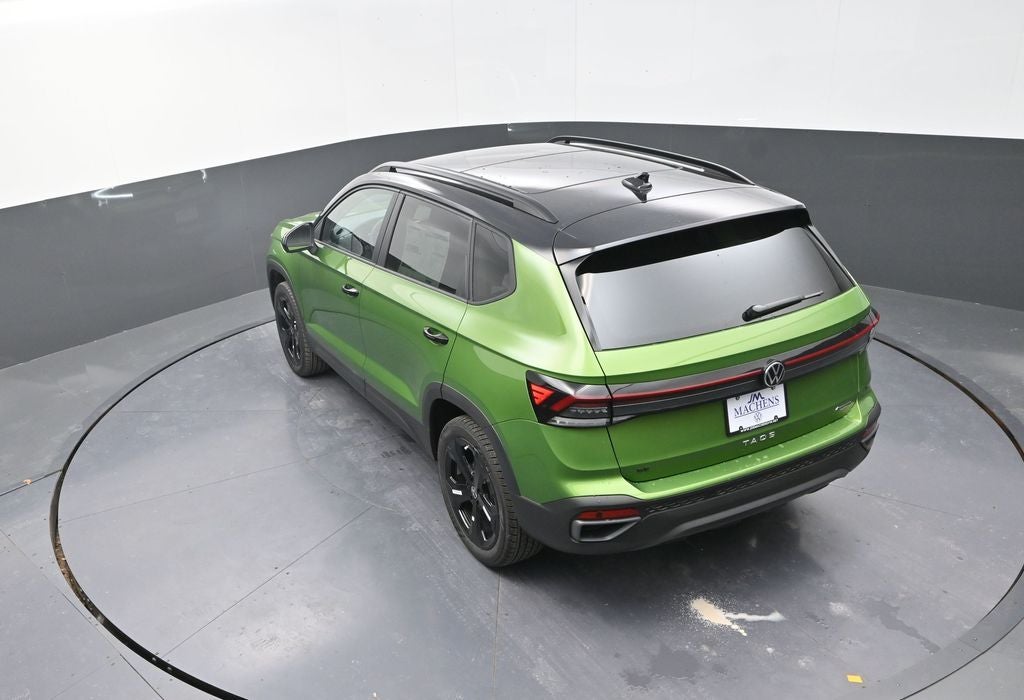 2026 Volkswagen Taos 1.5T SE Black