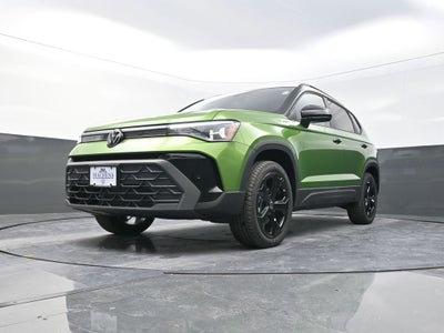 2026 Volkswagen Taos 1.5T SE Black