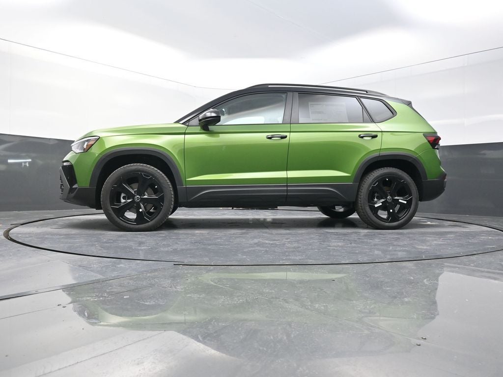 2026 Volkswagen Taos 1.5T SE Black