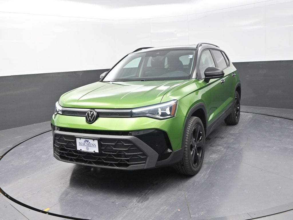 2026 Volkswagen Taos 1.5T SE Black