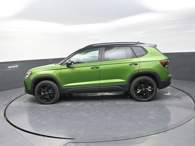 2026 Volkswagen Taos 1.5T SE Black