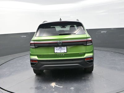 2026 Volkswagen Taos 1.5T SE Black