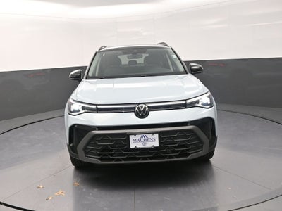 2026 Volkswagen Taos 1.5T SE Black