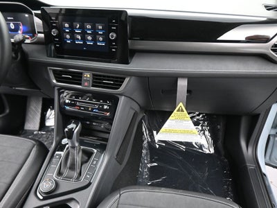 2026 Volkswagen Taos 1.5T SE Black