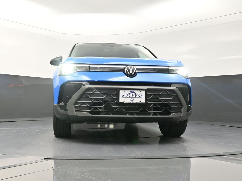 2026 Volkswagen Taos 1.5T SE Black