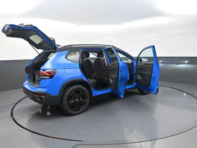 2026 Volkswagen Taos 1.5T SE Black