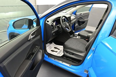 2026 Volkswagen Taos 1.5T SE Black