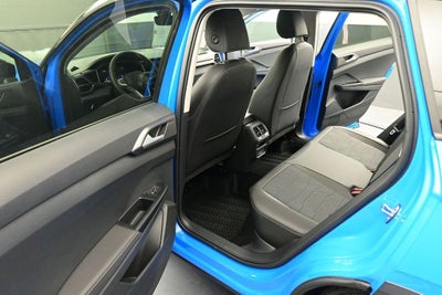 2026 Volkswagen Taos 1.5T SE Black