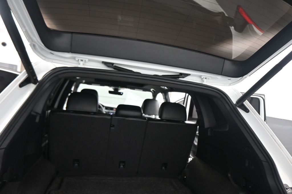 2024 Volkswagen Tiguan 2.0T SEL R-Line