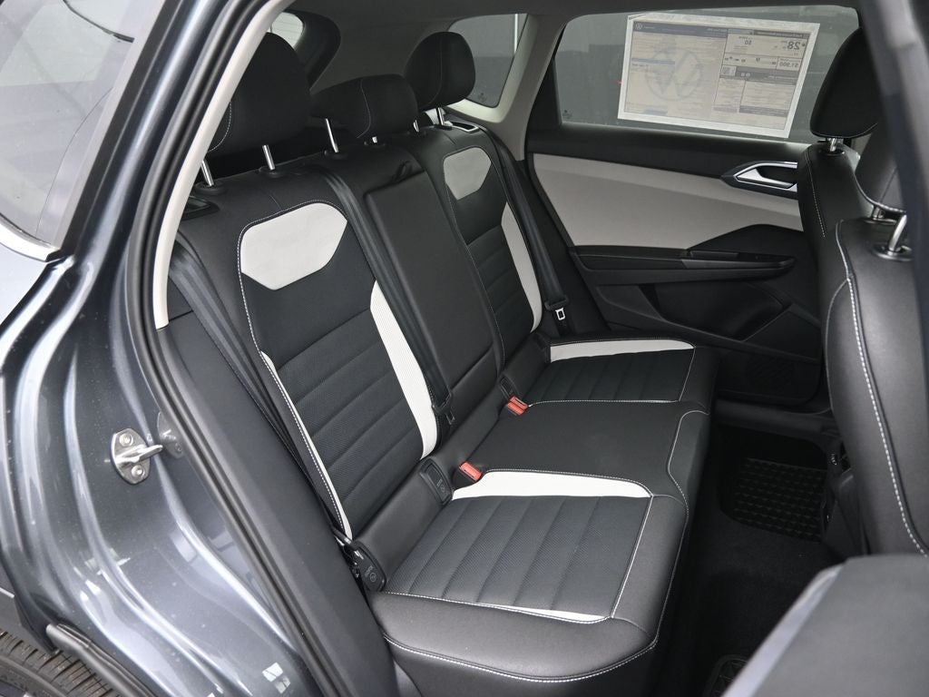 2025 Volkswagen Taos 1.5T SEL