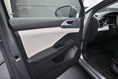 2026 Volkswagen Taos 1.5T SEL