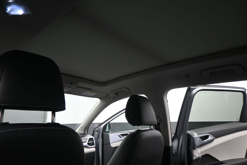 2026 Volkswagen Taos 1.5T SEL